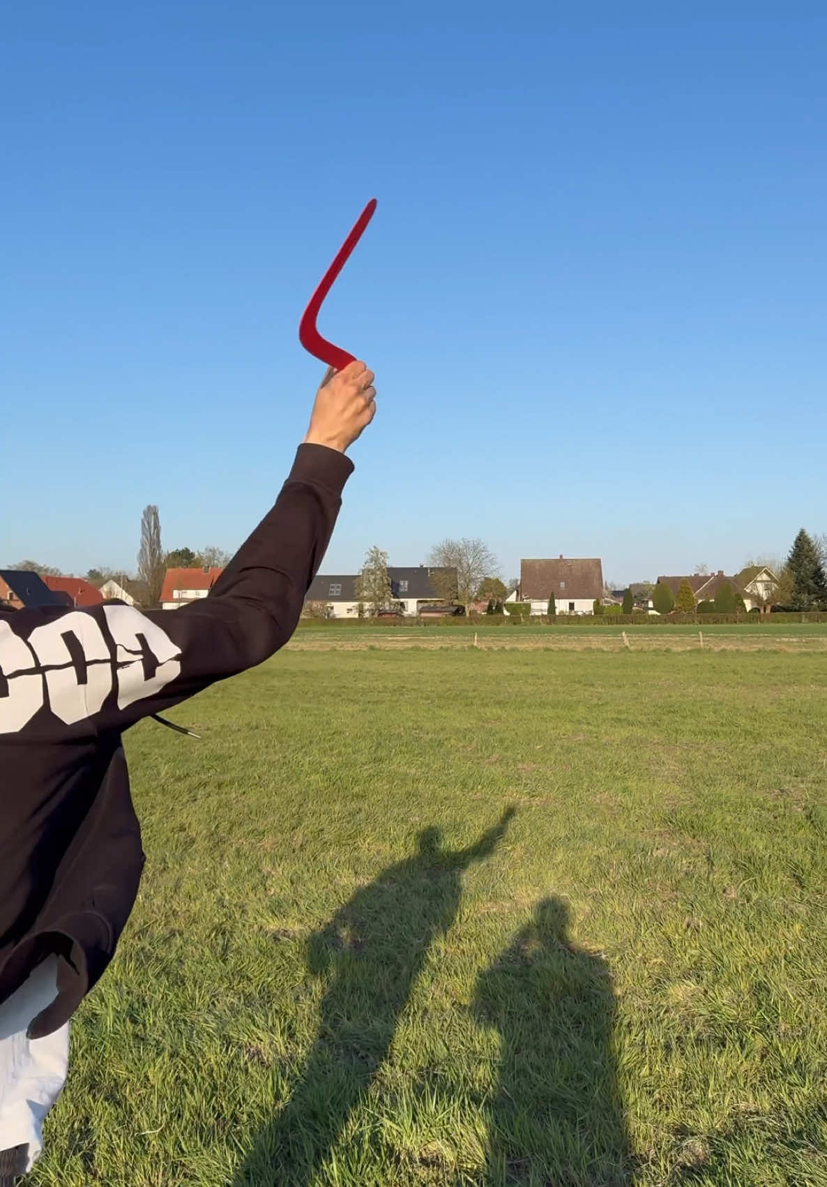 3D-printed boomerang test 🪃 🤩#layerworks #boomerang #testing #throw #3dprinting #3dprinted #3dprinter #bambulab #toys          Blue: makerworld number: 612521 Red: makerword number: 495289  white: makerworld number: 504440  green: makerworld number:489280
