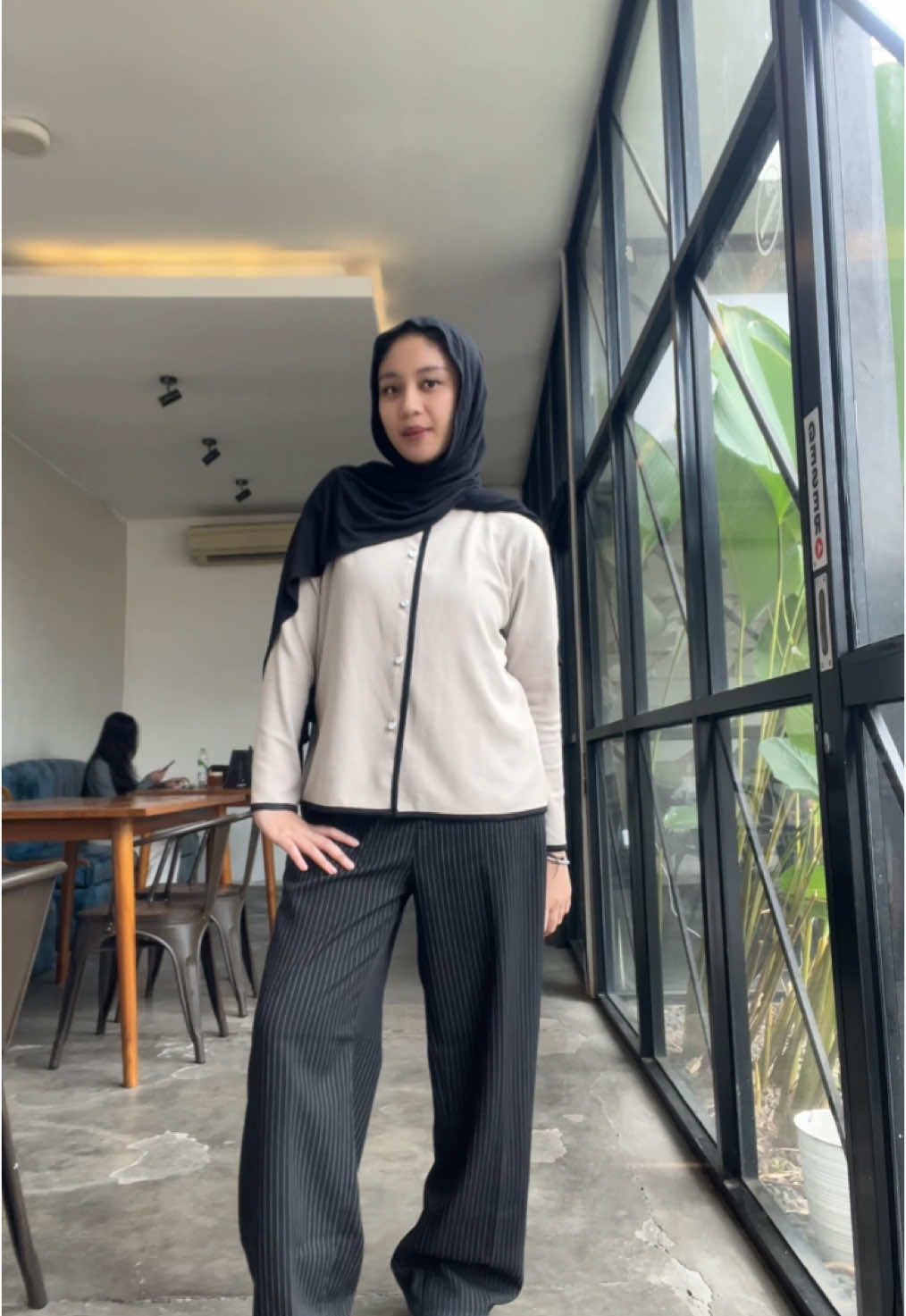 co mumpung ada stocknyaa 🩶