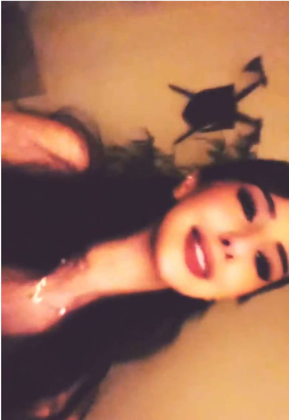 يبيك قلبي واحسب انك تبيني🤥