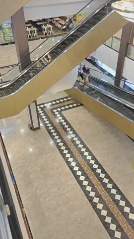 Pusat Perbelanjaan Suzuya Mall Banda Aceh #shoppingmall #travel 