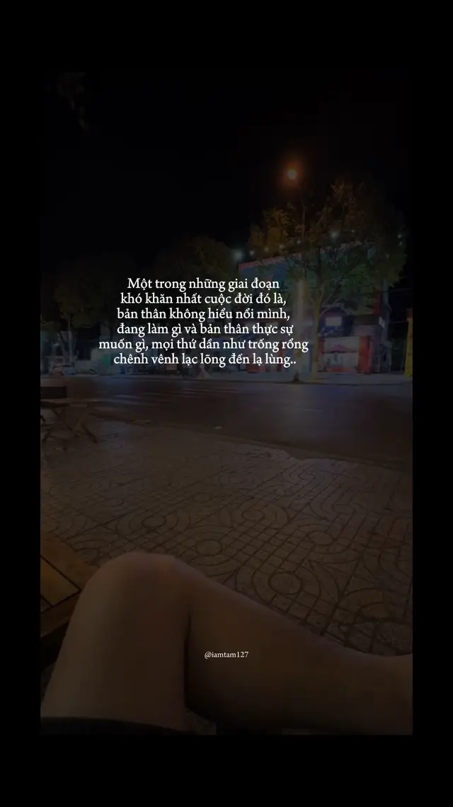 Cảm thấy cô đơn giữa dòng đời là một chuyện quá đỗi bình thường. Chỉ là những bình thường đó đôi khi lặp đi lặp lại nhiều đến bất thường. #iamtam127 #xh #fyp 