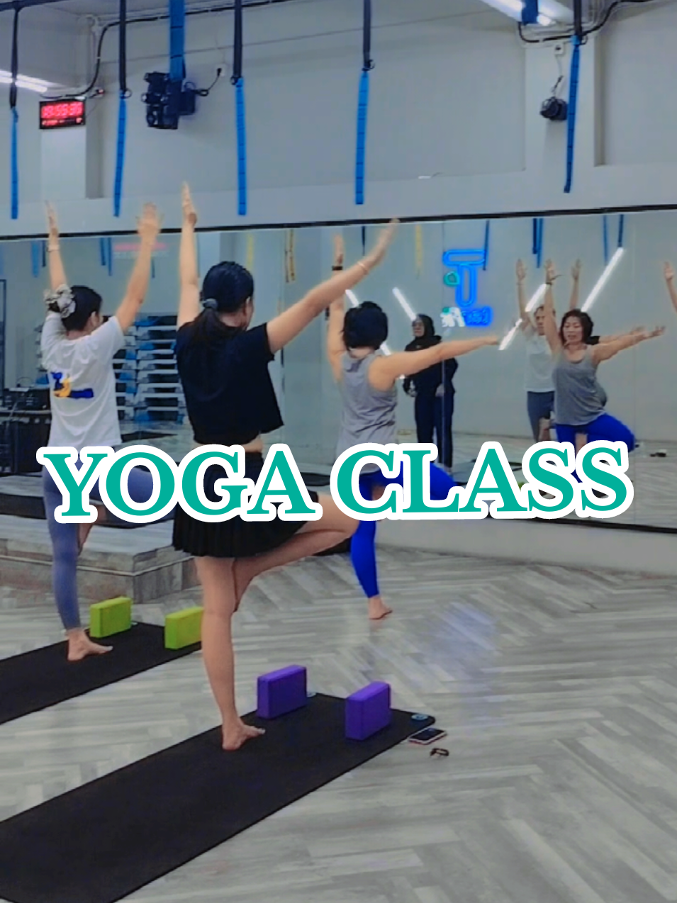 YOGA CLASS #fyp #tenfitpalembang #yoga 