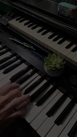 Just a sad song, very sad. Very Sad by Enchan.#🎹🎶🩶#sad #cry #piano