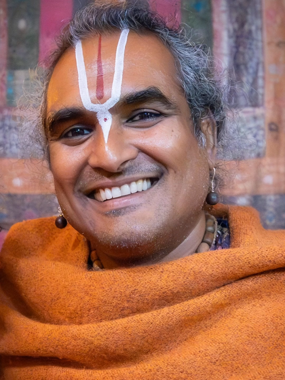 Your Happiness is in Your Aloneness!✨Aloneness is not loneliness. It’s where your power begins. - #swamivishwananda #relationships #family #selfconfidence #selflove #lifelessons #positivevibes #positivelife #awareness #yoga #meditation #kriya #selfimprovement #personalgrowth #inspiration #motivation #awakening #mantra #divine #divinity #spirituality #Love #blessings #bhakti #Hindu #hinduism #spiritualtiktok #wisdom #bhaktimarga #transformation 