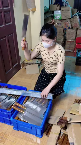 Bên e bán dao bếp giá tận xương mời các bác tham khảo #daotienloc1 