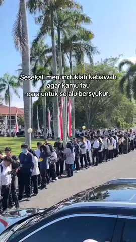 untuk kamu, ya kamu.. kamu yg sedang menonton ini, yang sudah mempunyai pekerjaan.. jangan lupa bersyukur ya.. capek boleh, tapi jangan lamalama ya capeknya🥺 #bengkulu #jobfair #jobfair2025 #lokermerahputih 