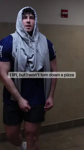 Papa John’s hates to see me coming 🔥 it was indeed a dirty bulk to 270 lbs but I’m not complaining #bodybuilding #natty #athlete #progress #dayinthelife #gymmotivation #workoutroutine #GymTok #fyp #gymrat #gymcontent #bodybuildingmotivation #skincare #Summer #cut 