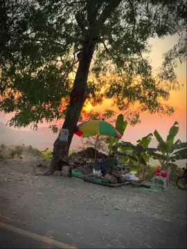 #ဒီအချစ်နဲအပေါ်ယံများနဲလဲမလိုလား#နောက်ဆုံလွမ်းချင်းပေါ့ 