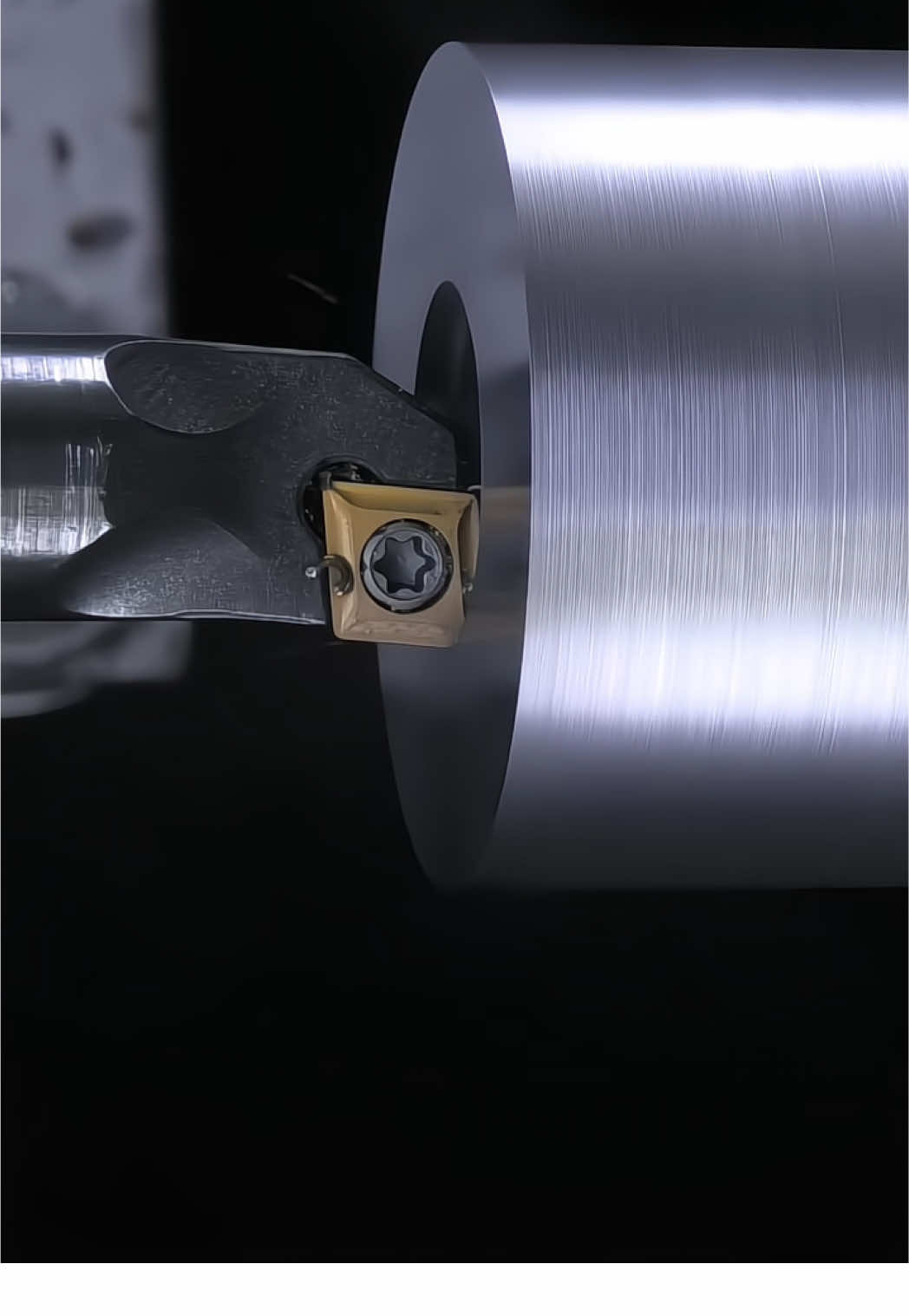 Making a square hole#cnc #cnclathe #cncmachine #cncmachining #carbide #cnccuttingtools 