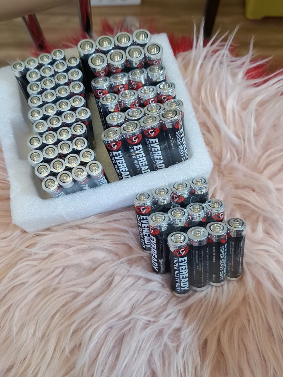EVEREADY super heavy duty (Battery )#battery #heavydutybattery #evereadybattery #1boxevereadybattery #aabatteries #aaabattery #batteries #evereadybattery 