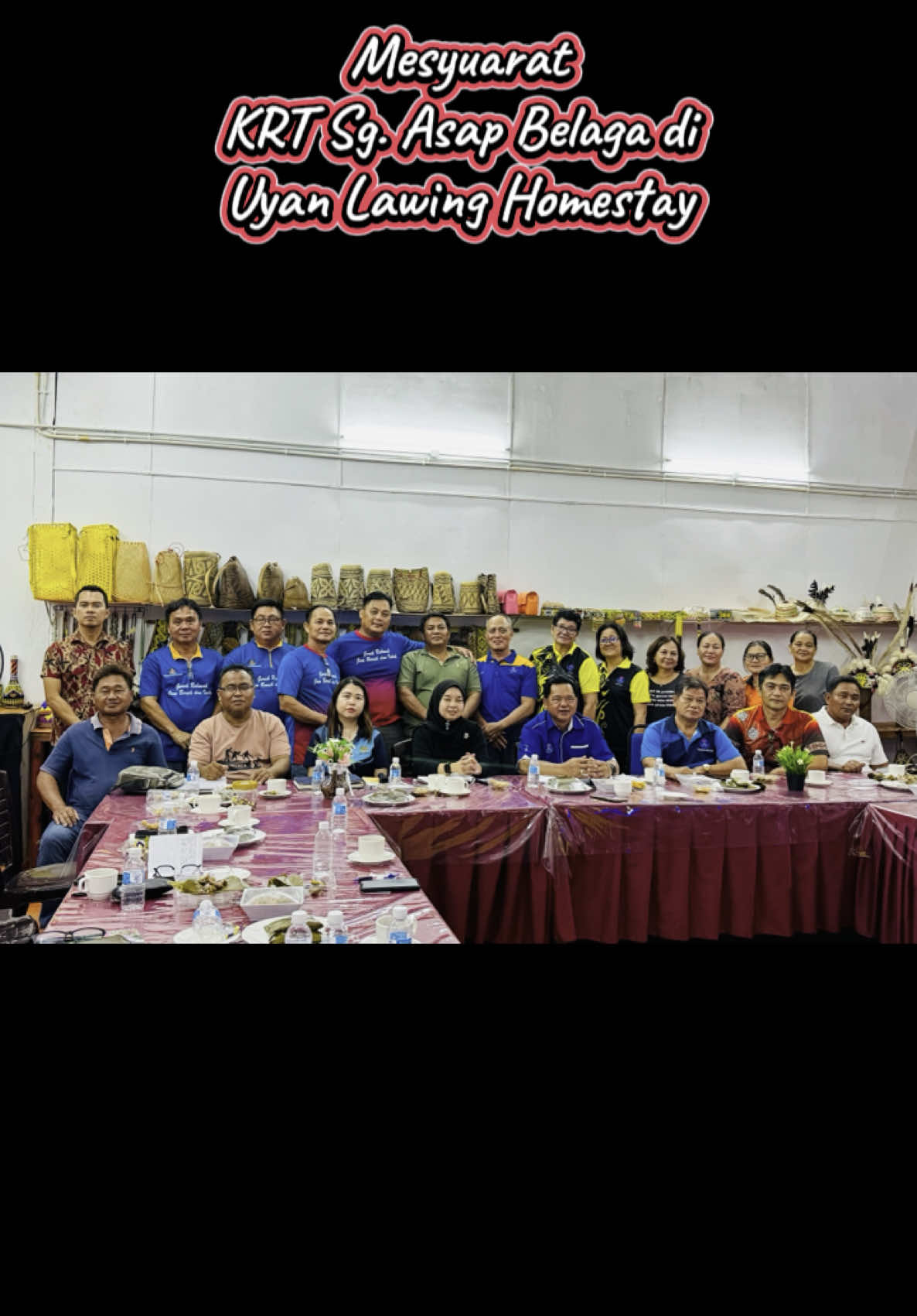 📍 UYAN LAWING HOMESTAY Mesyuarat KRT S. Asap Belaga di Uyan Lawing Homestay. Salah satu service yang disediakan di Uyan Lawing Homestay adalah tempat mesyuarat/ program/ taklimat dll. Thank You/ Ti'a Tawai 😍 God Bless 🙏🏻 For more info & reservations, kindly direct message us on Messenger or click the link below 👇🏻  http://wa.me/601113359960 #sungaiasaphomestay  #motac  #SarawakTourism  #uyanlawinghomestay  #sarawaktourismboard  #kenyah  #orangulu  #kenyahhistory #kayanhistory #dayakkenyah #dayakkayan #sarawaktiktok 