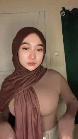 Bulet bikin icibos resah 🥵💦 #4u #foryoupage #fyppppppppppppppppppppppp #fakebodyy⚠️ #tobrutstyle😋 #cekerbabat #cewek #cewekcantik #fypage #fyp #fypp #tobrut #xybca #dance #trandingtiktok2025 #soundviral #bulatketat #besar #pulen #4u #4upage #capcut #capcutvelocity #fyp #fypage #fyppppppppppppppppppppppp #velocity #fypシ゚ 