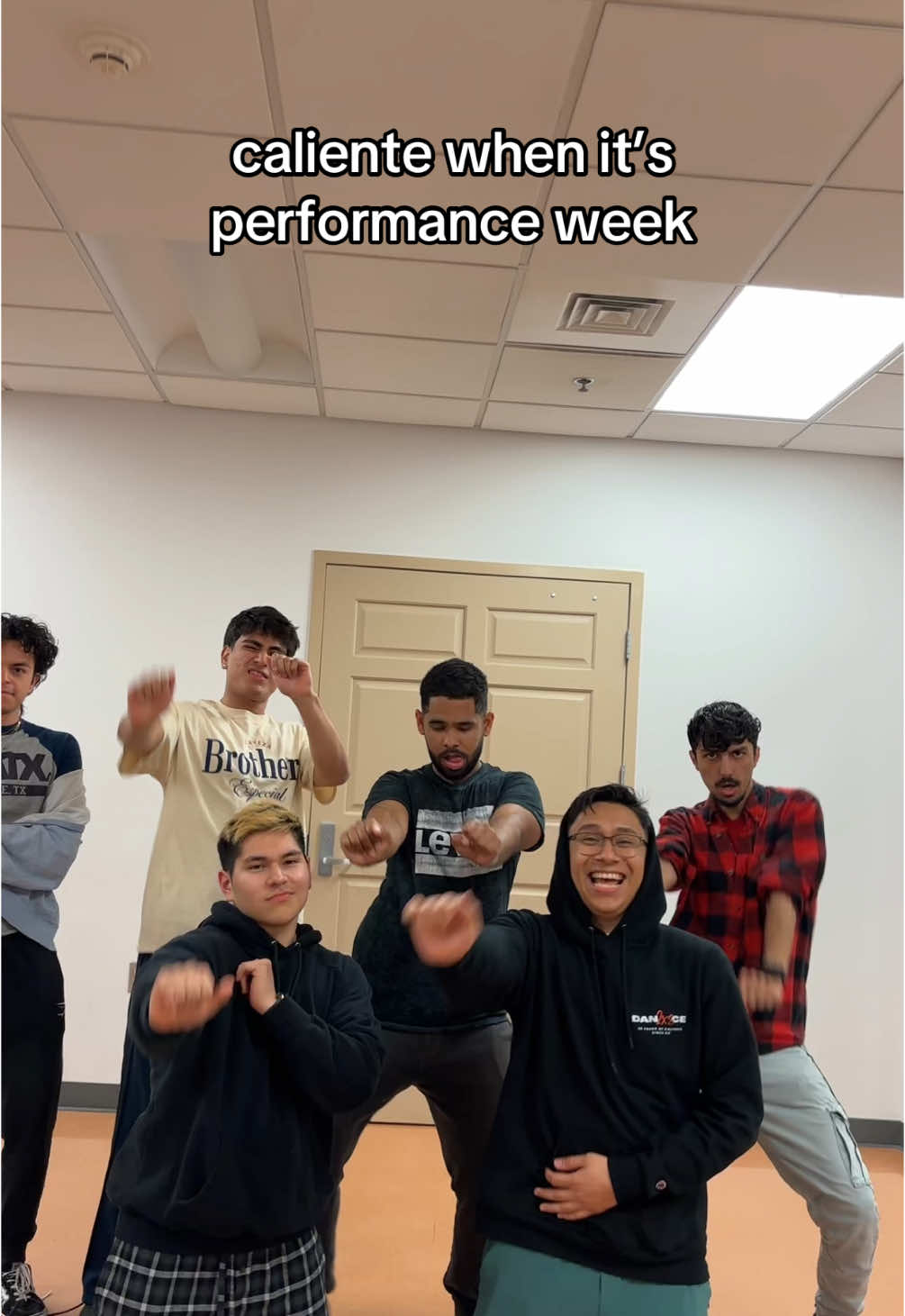 did someone say URBANITE📢 See you soon Metro🫶🏽 #fyp #foryou #uiuc #2xs #champaign #urbana #uofi #illini #dance 