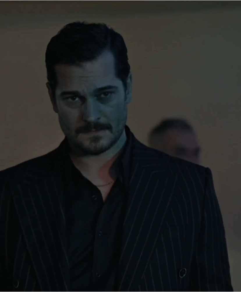 Var, sadece atmıyor… #keşfetteyizzz #eşref #rüya #eşrefrüya #cagatayulusoy 