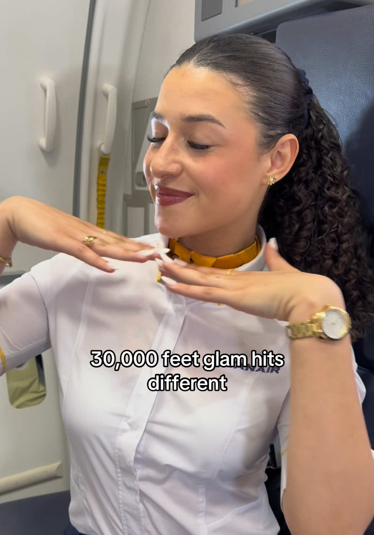 always serving looks before I serve snacks #fyp #flightattendant #cabincrew  rings and bracelet from @Almar Jewelry 
