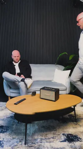 La différence entre ceux qui s’enrichissent et ceux qui restent bloqués… 🤷‍♂️💰 J’ai aidé des centaines de particuliers à investir sereinement dans l’immobilier à travers des stratégies éprouvées et la différence entre ceux qui investissent et ceux qui ne le font pas ce n’est pas l’épargne mais la mentalité ! Sur ce compte je te partage mon expérience et des conseils pour t’aider au mieux 👉 Commente 