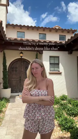 anytime I out on a swim suit lol 👙🤍✌🏻 like okay I’ll wear sweats by the pool then  #momoffive #momlife #idontwannabefriends #trending #viral #fyp #dayinmylife 