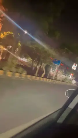 🥀 .... . . .. . #nights #drives #lahore #travel #dark #aesthetics #roads #tiktokfood #capcut #car #maahi #song #fyp #foryou #fypシ゚ #viral #crew07 