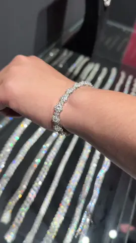 Sunflower 925 sterling silver Moissanite diamond tennis flower necklace  #tennischain #bracelet #gemstonebracelets #tennisbracelet #tennissunflower 