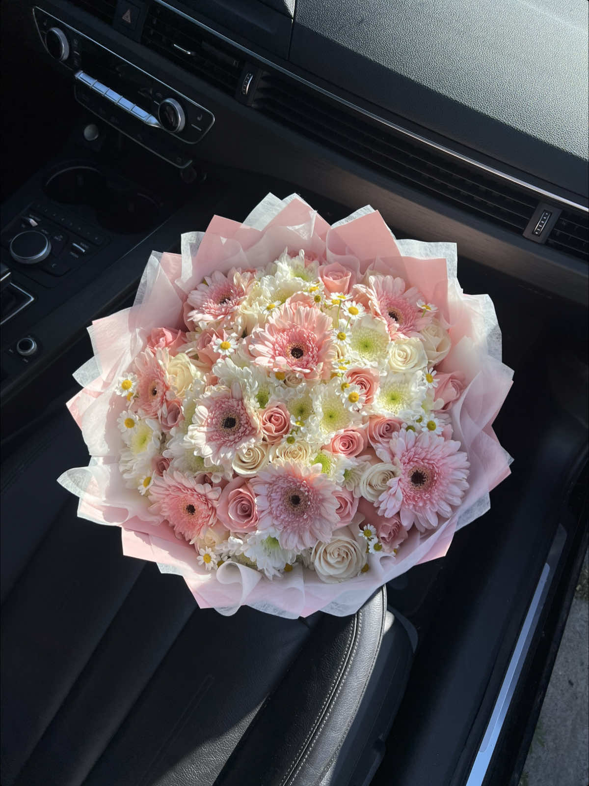 mix bouquets >>>💐🌷🌸💝  #foryou #fypシ #ramo #bouquet #foryoupage #flowers #mixbouquet #florist #fyp #inlandempire #rialto #pink #gerbera 