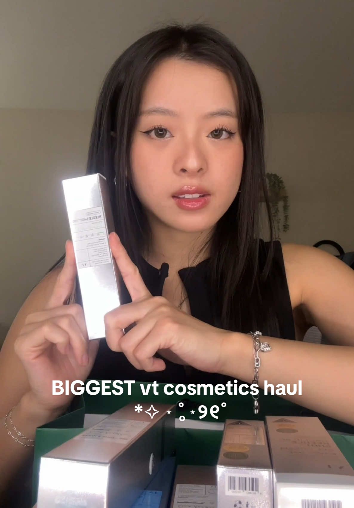 my BIGGEST haul from @VT Cosmetics US 😭 thanks for spoiling me guysss #vtcosmetics #kbeauty #koreanskincare #skincare 