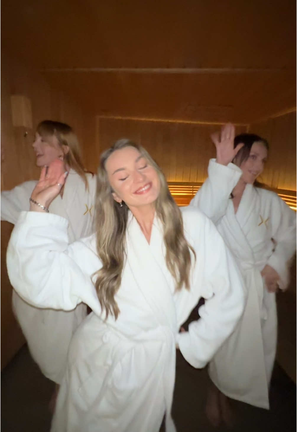 having a girly sauna xo  @KAJ #eurovision #eurovisionsongcontest #eurovision2025 #eurotour #newmusic #OnTour #kaj #barabadabastu 