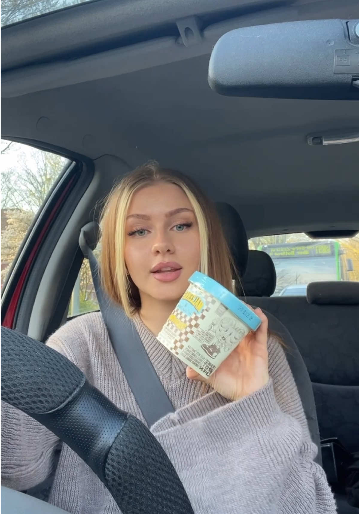 Wenn deine Freundinnen seinen Job übernehmen 🤝 @Mälzer&Fu 🍦 Tim Mälzer & Fu @Tim mälzer #fyp #goviral #virał #girls #girlssupportgirls #friends #friendship #bestie #bestiegoals #bestfriend #FoodLover #icecream 