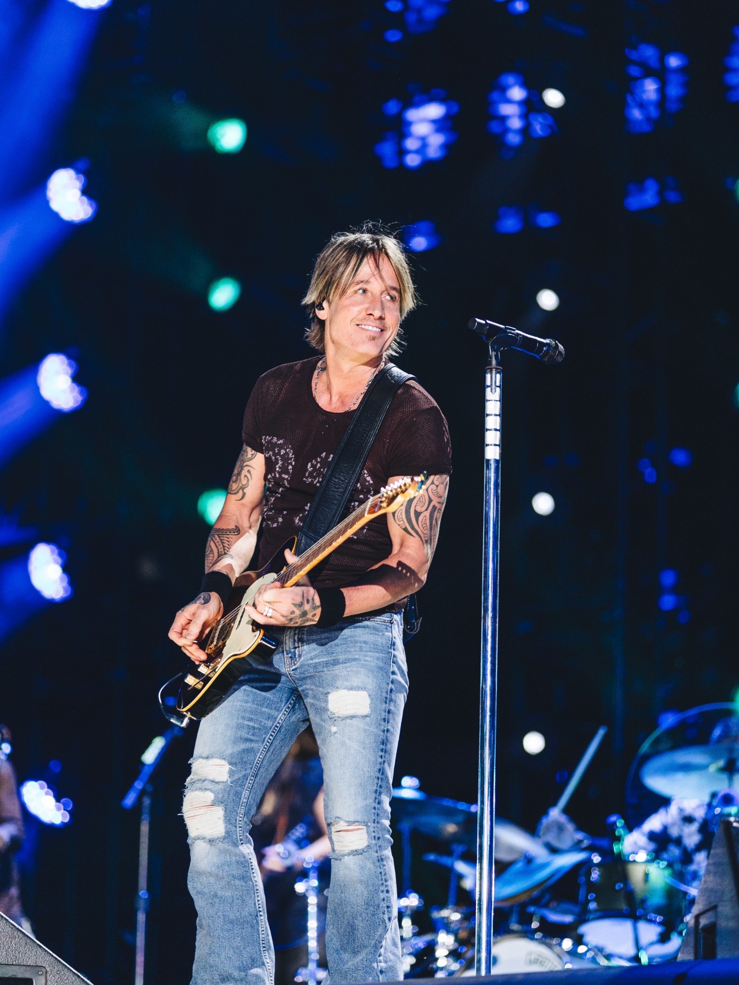 @keithurban 🤝 #CMAfest. We will be there. #CountryMusic #KeithUrban