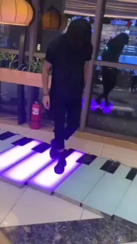 منو جان بل مول اليوم 😂😂#جعيفر🔪 تعالوو انستا5lt_tiia #مشاهير_تيك_توك 