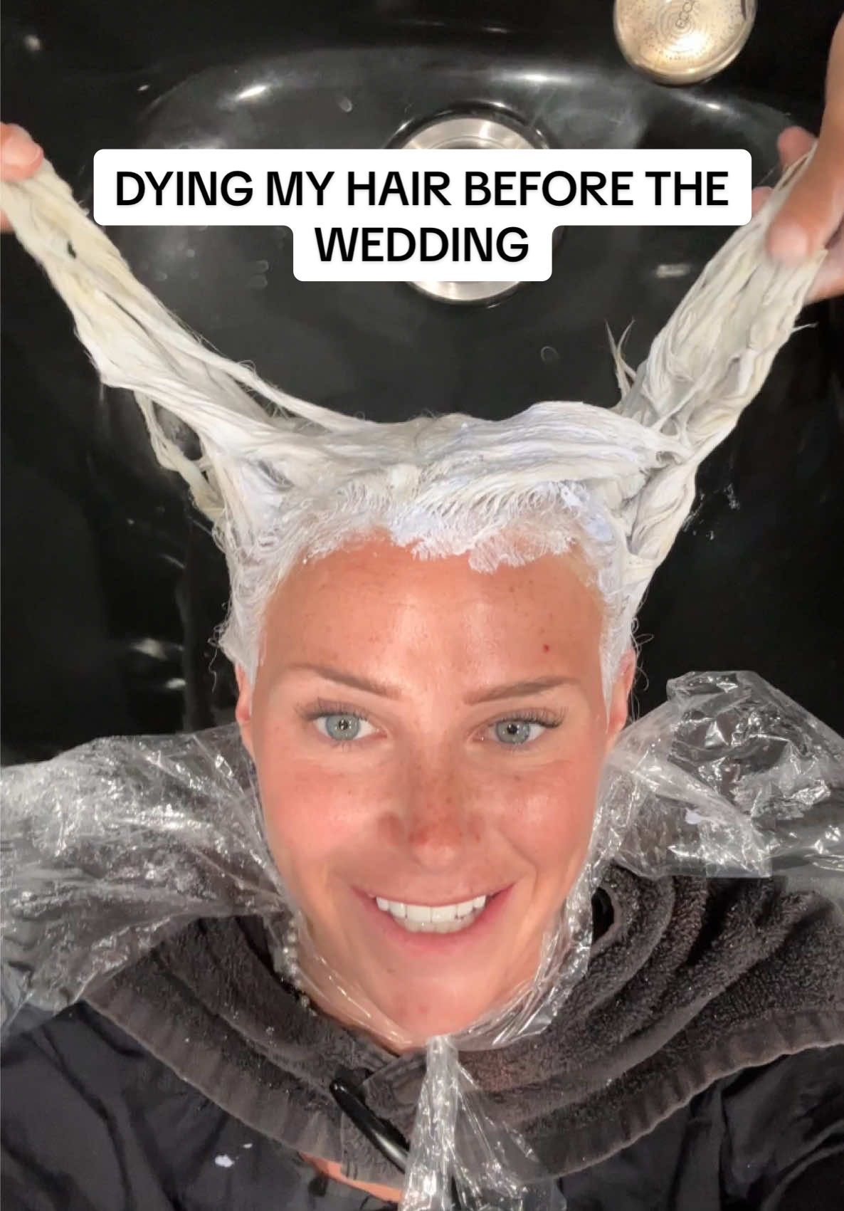 DYING MY HAIR BEFORE THE WEDDING… DOES HE ACTUALLY LIKE IT IM CONFUSED?!🤪🤥 @Matt Rhoades @MrBescene #hairdye #wedding #couplegoals #fail