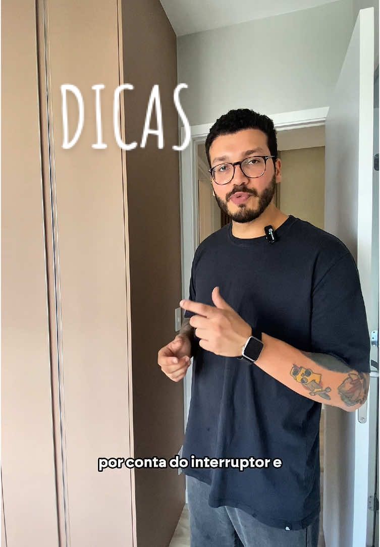 Dica pra economizar espaço com interruptor e armário! 💡🗄️ #reforma #arquitetura #apartamento #ideias #dicas #fy 
