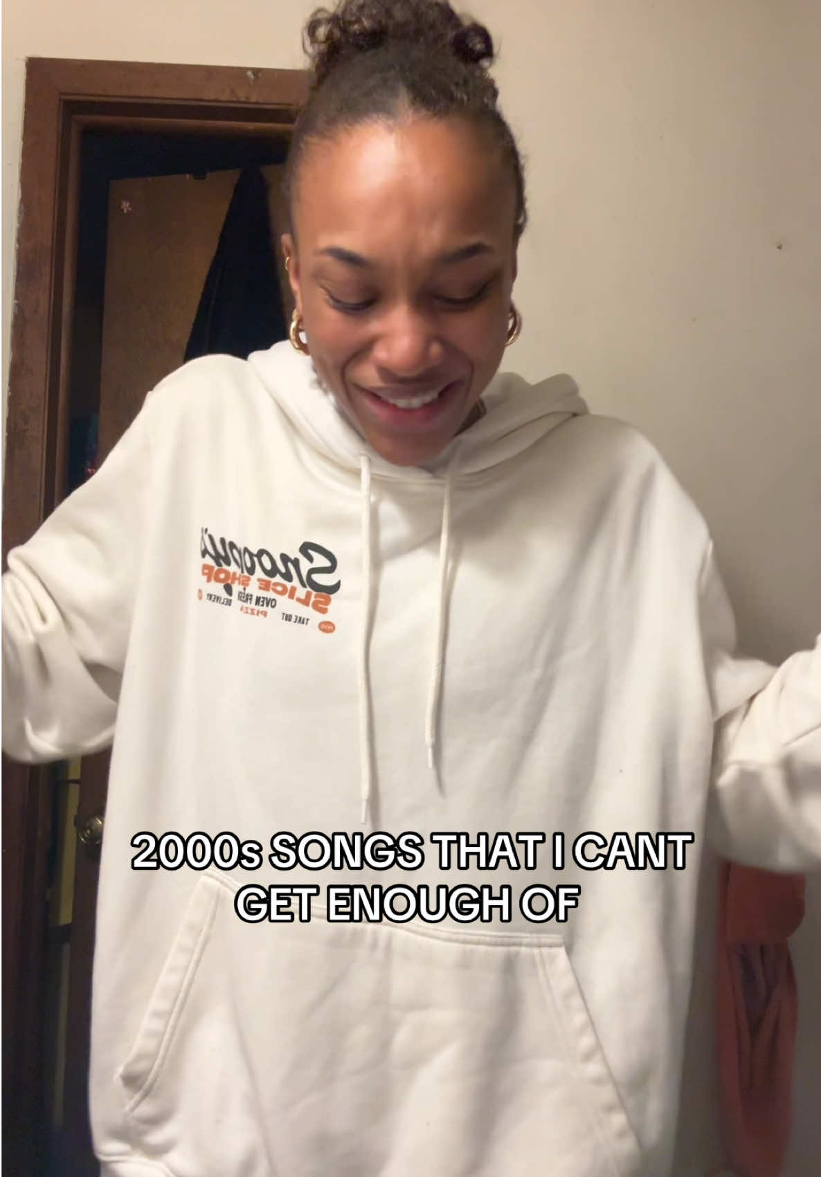 I need a 2000 club night #2000sthrowback #throwbacksongs #clubmusic #2000snostalgia #timbaland #britneyspears #chrisbrown #missyelliott #2000s 