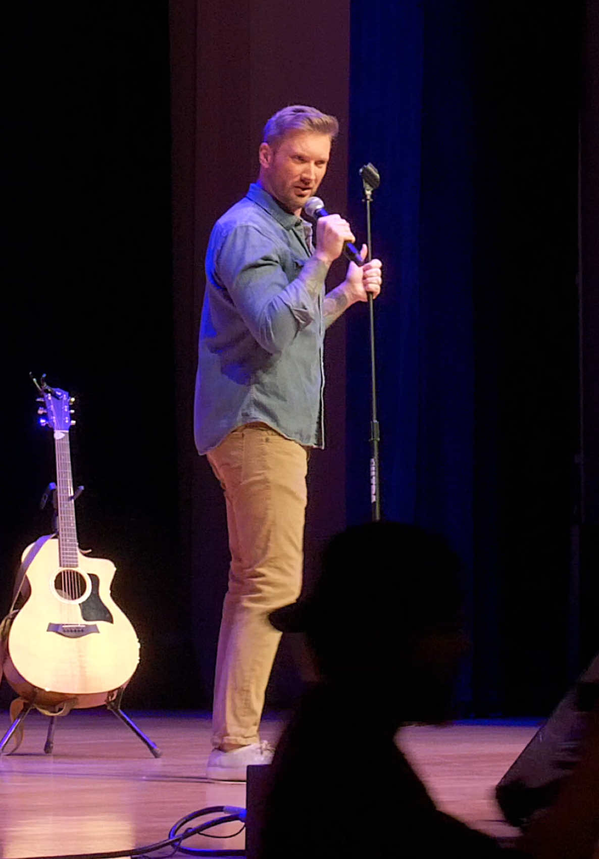 Learning sign language 🤣🤟#standup #standupcomedy #signlanguage #asl #fypp 