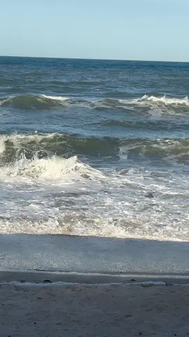 #beach #ocean #atlanticocean #satellitebeach #florida #floridalife #bestlife #sunshinestate #dailylife #DailyRoutine #dailyview #dailywalk #4blocksfromourhouse #healthlylifestyle @Travis R @Kylie🤍 @brem9 