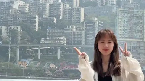 为了这个镜头来#重庆 #吃轻轨