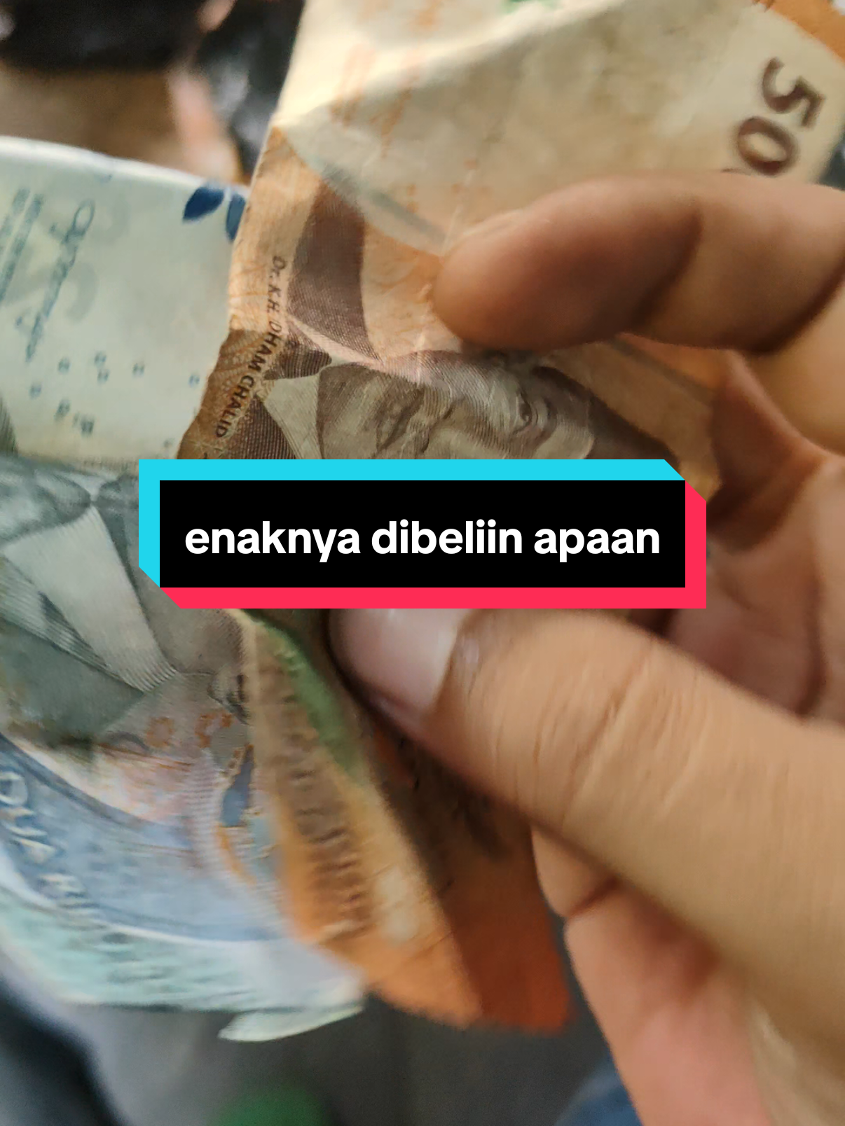 enaknya dibeliin apaan? #buruh #kuli #karyawan #karyawanoutsourching #kerja #pejuangrupiah #xyzbca