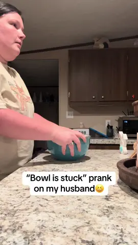 We had so many people beg us to do this😭😂😂😂 #RealLifeWithRaShell #prankster #prankonhusband #marriagehumor #marriagecomedy #stuckbowlprank 