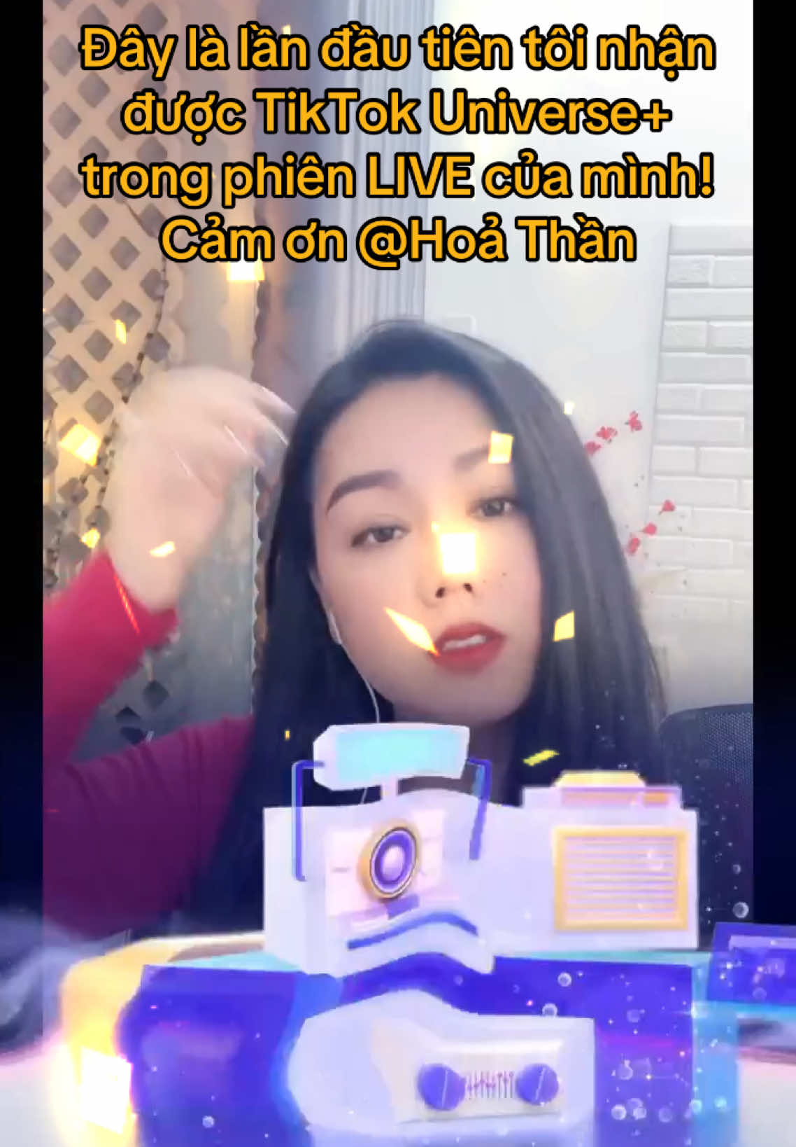 Tôi vô cùng cảm kích! Cảm ơn bạn, Hoả Thần! Đây là lần đầu tiên tôi nhìn thấy Quà tặng này trong phiên LIVE của mình.@Hoả Thần #livegift #tiktokuniverse 