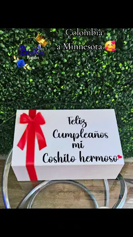 regalo de cumpleaños. de #colombia a #Minnesota  #bluereyregalos #botana #sudaderaoriginal. #fypシ゚viral #hispanosenusa #detallesdehombres #cajaspersonalizadas #cumpleaños #bluereyregalos #detalles 