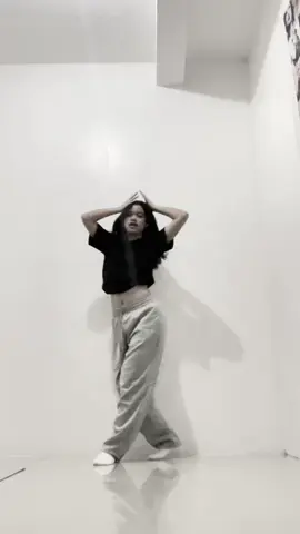 Hindi ko rin alam HAHAHAHA #chrisbrown #takeyoudown #dancetrend #dancechallenge #fyp 