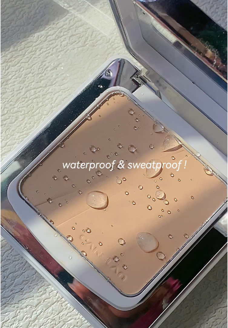 Replying to @hann pressed powder ni memang best weh!! pakai seharian pun skin still mantain cantik even berpeluh!!  #carslan #pressedpowder #carslanpressedpowder 