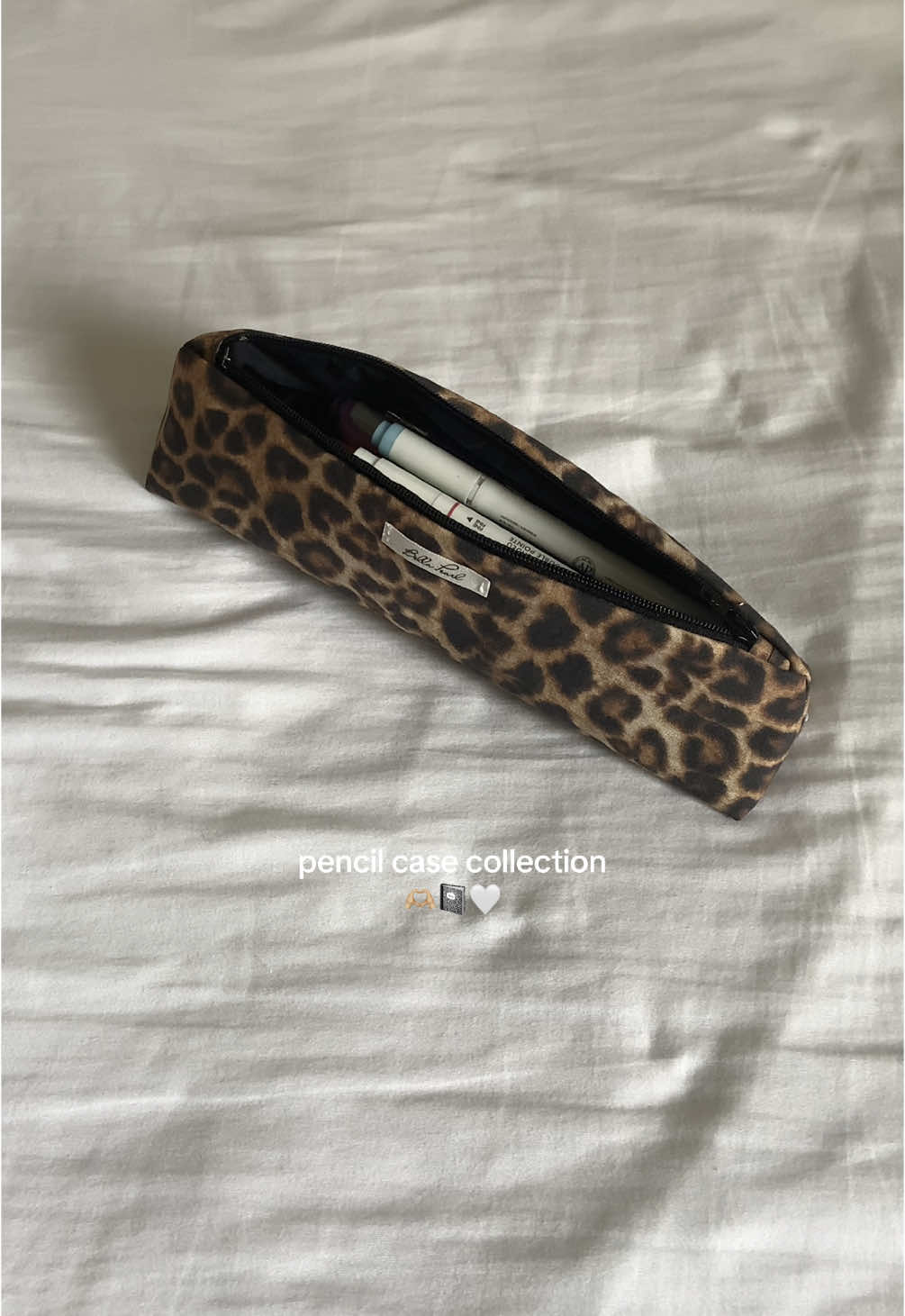 Our cute handmade pencil pouches 🫶🏼🖤  #pencilcase #pencilcasetour #pencilpouch #schoolsupplies #collegelife #cutepencilcase #coquette 