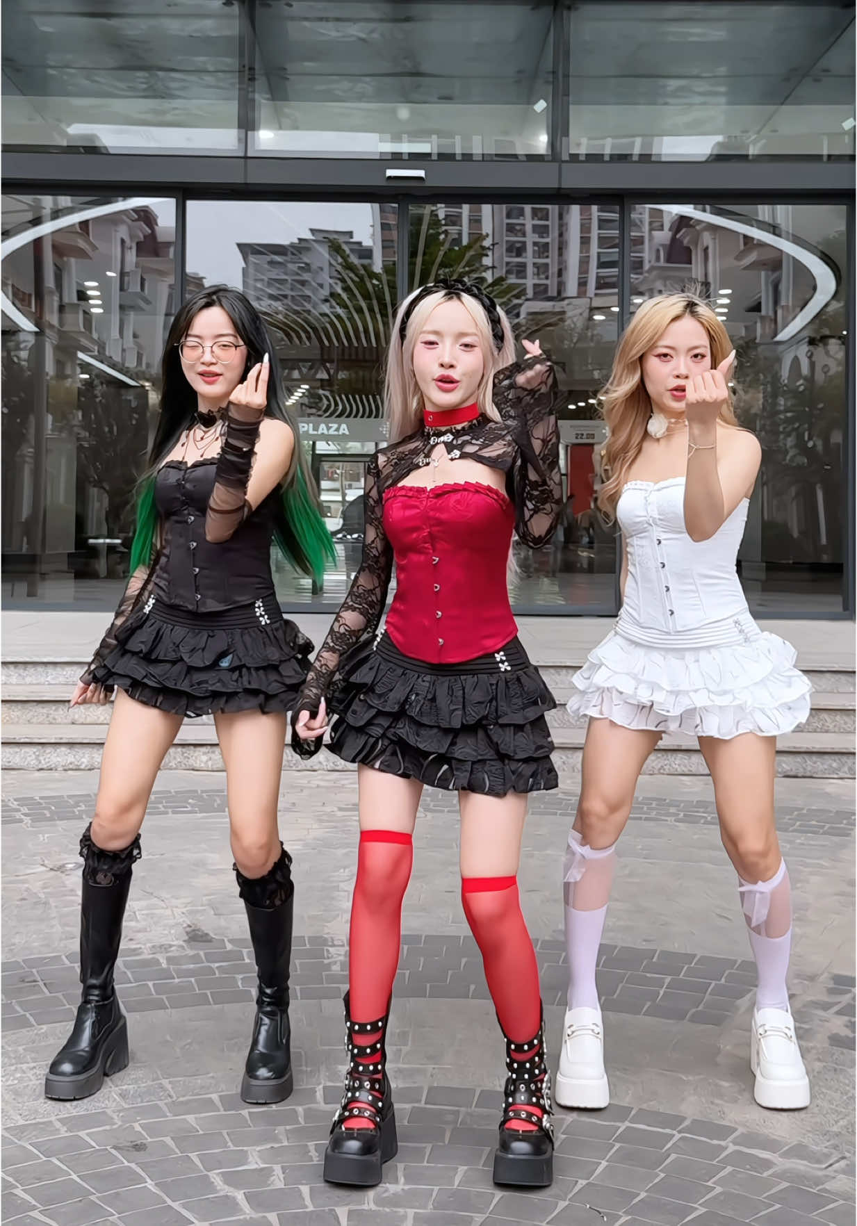 Anh xin tự giới thịu. Dc: @ᝰ.ᐟNấm୨ৎ #lelephomaique @The Fance Store 