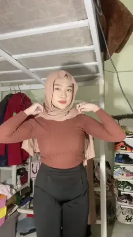 Geal Geol hyper bikin crt 🥵💦 #4u #foryoupage #fyppppppppppppppppppppppp #fakebodyy⚠️ #tobrutstyle😋 #cekerbabat #cewek #cewekcantik #fypage #fyp #fypp #tobrut #xybca #dance #trandingtiktok2025 #soundviral #bulatketat #besar #pulen #4u #4upage #capcut #capcutvelocity #fyp #fypage #fyppppppppppppppppppppppp #velocity #fypシ゚ 