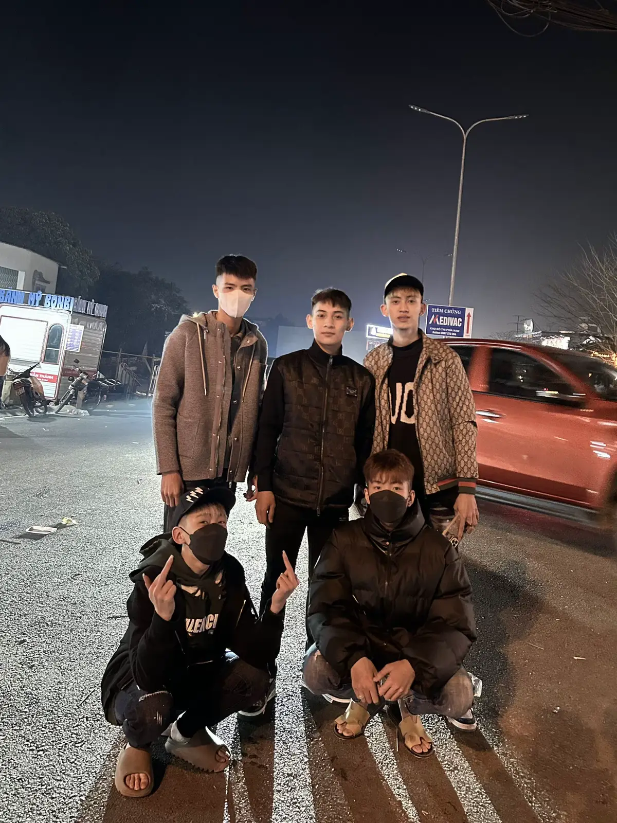 Mong anh em mình sau này khi gặp lại nhau vẫn giữ được nụ cười đó. không thằng nào phải thất bại, không mong ngồi xe sang anh em vui vẻ là được. #viral#xh#iu#fyp 