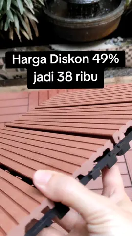 Lantai luar / outdoor Decking Tile anti lapuk #deckingtile #lantailuar #lantaikayu #lantaiwpc #lantaitaman #tamanestetik #fyp #foryou #fyppppppppppppppppppppppp 
