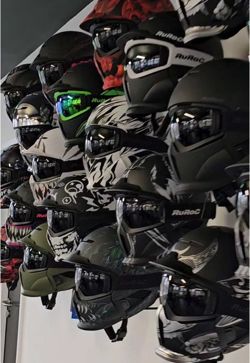 Best times at @Ruroc Helmets the other week - took a day down to HQ to check out some live helmet and safety testing and catch up with the team - even got a sneak peek at some secret bits 👀👀👀🤐🤐 over the next couple of weeks I will be showing you in depth how the tests are done and safety / quality control that goes into the lids and your orders ✅ #girlrider #girlbiker #bikergirl #motorcycle #motorbiker #girlmotorider  #insta360motorcycle #insta360 #kentbikers #cardofam #cardosystems #quotes #bikephotography #biketok #adhd #adhdbikers #adhdproblems #mototok #motogram #biketok #motogirl #suzukigsxr #suzuki  #teamsuzuki #motorbikesafety #ruroc #ruroceox 