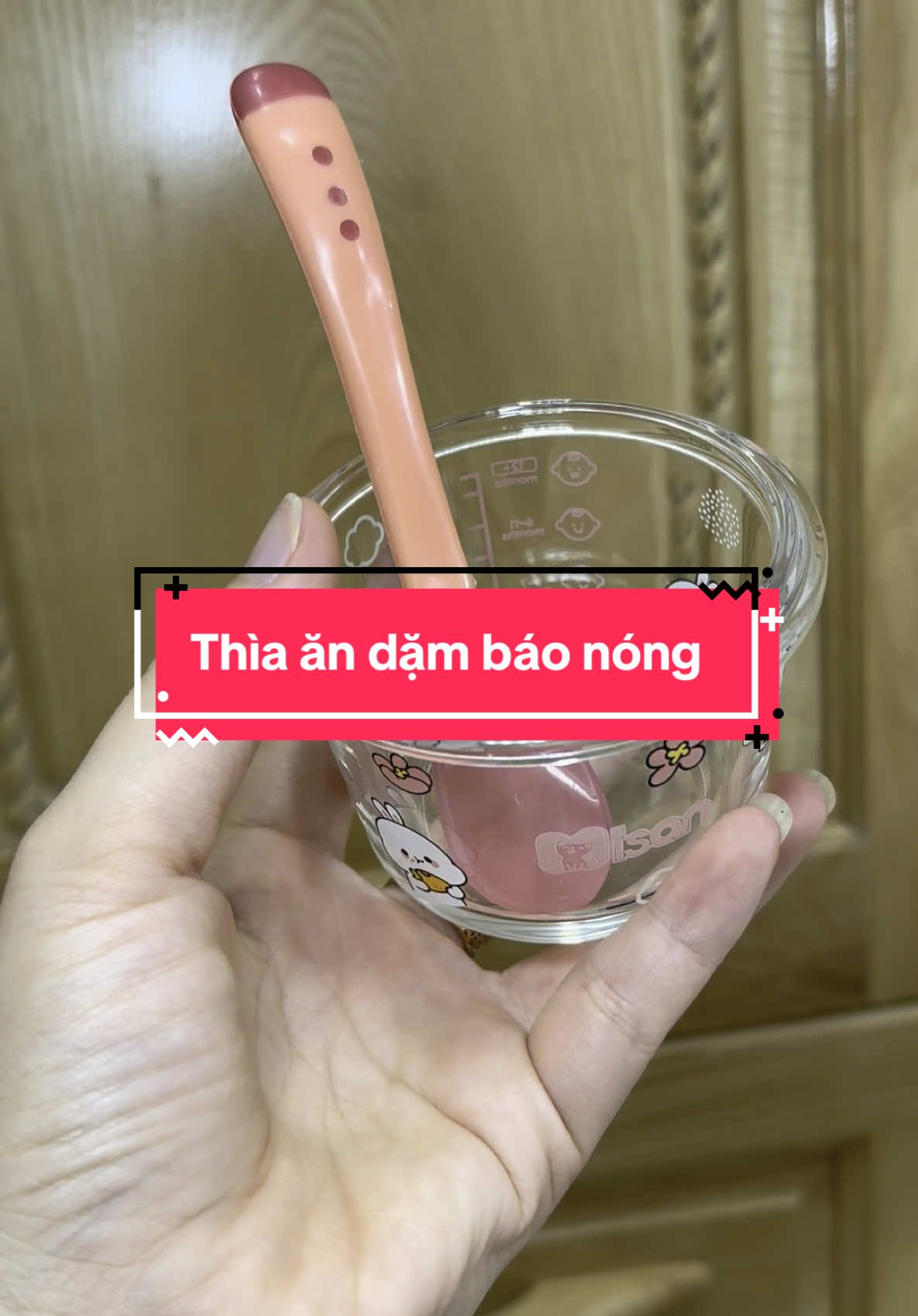 Săn được cái bát với thìa cho con ăn dặm mà giá hời quá các mẹ ạ! #thiabaonongchobe #thiabaonong #thiabaonongandam #andam #andamcungbe #mebimthongthai #mevabe #mochi日本 #fyp #xuhuong #xuhuongtiktok #xh 