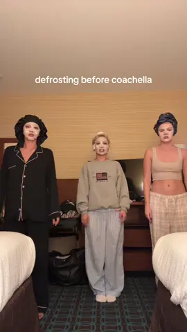 w the girlss!! @Johnnie @carmenkocourek 