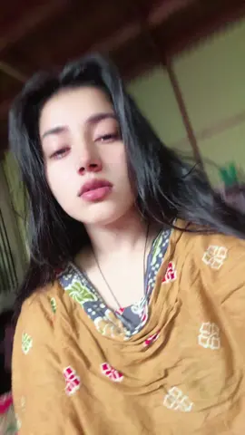 আমার এই দু চোখ তোমাকে অনেক কিছু বুঝাতে চায় কিন্তু আফসোস তুমি তো আমার মুখের কথাই বুঝো না 😭